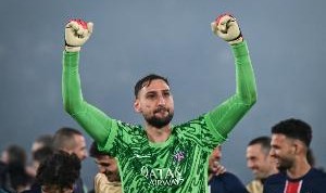 经纪人：正在和巴黎谈多纳鲁马续约＆他该拿金球奖