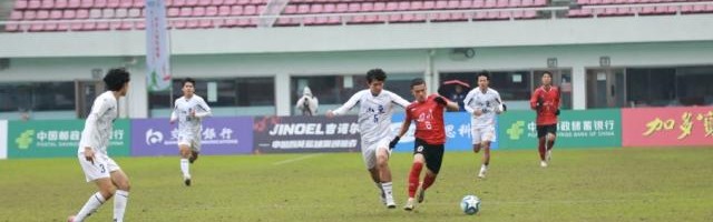 预言成真后又说足球是圆的 殷徐再重逢深藏小九九